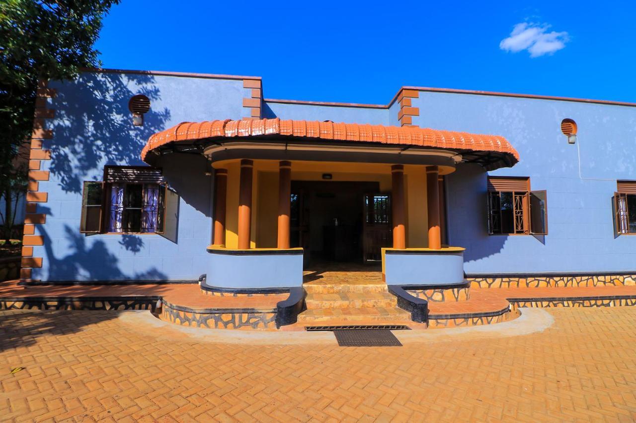 Jinja Grand Hotel Exterior photo