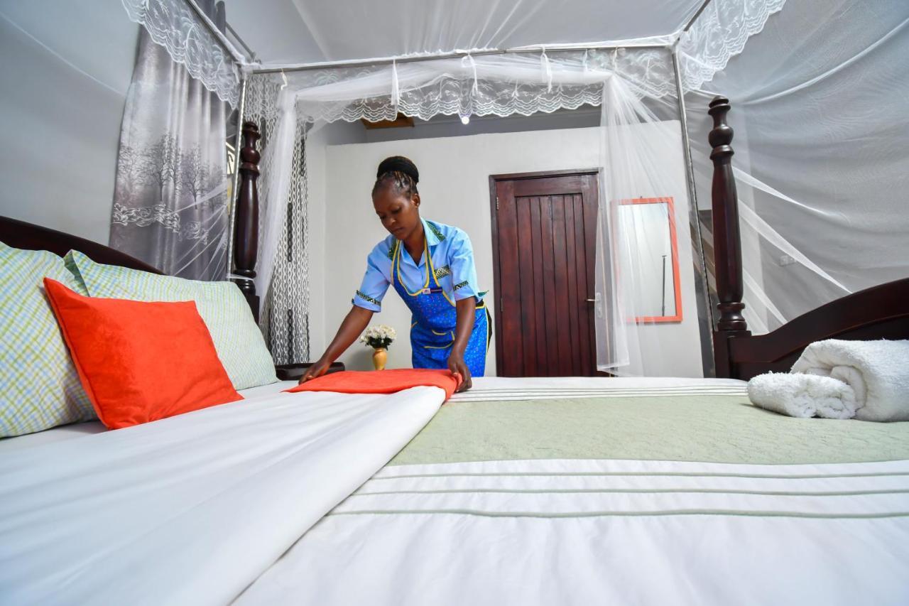 Jinja Grand Hotel Exterior photo